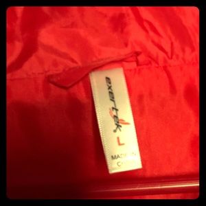 Women’s thin quilted vest with stretchy sides